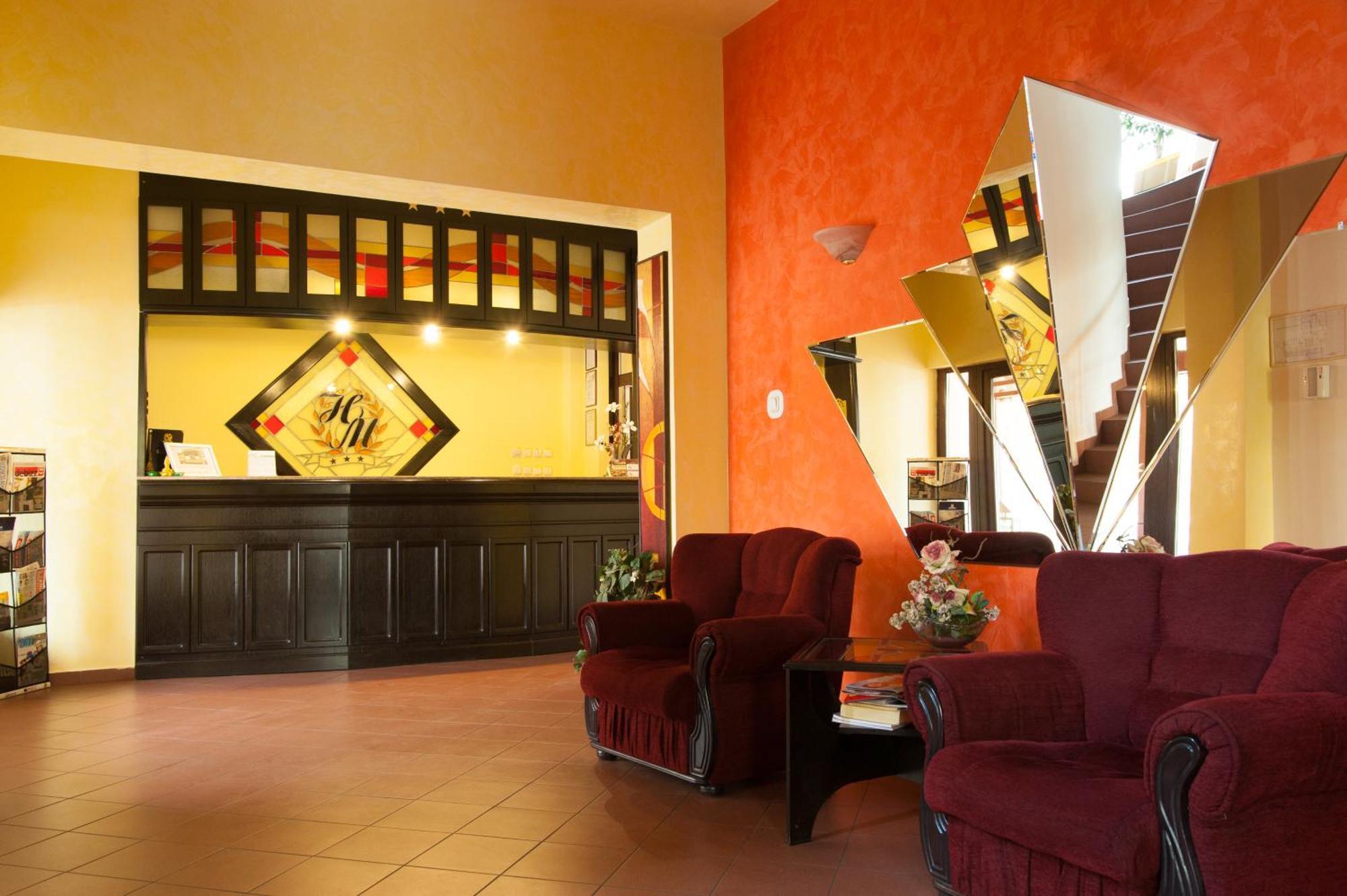 Hotel Melody Oradea Exterior photo