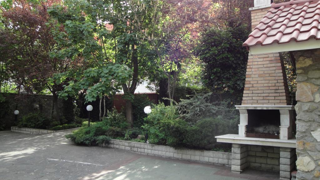 Hotel Melody Oradea Exterior photo